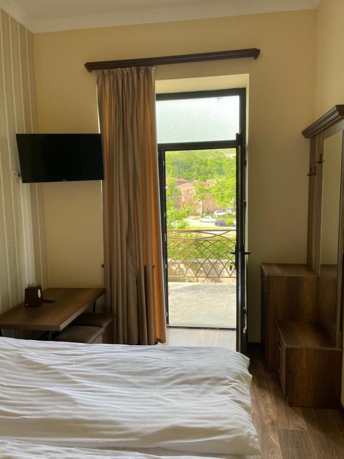 Yolyans Hotel Goris Exteriér fotografie