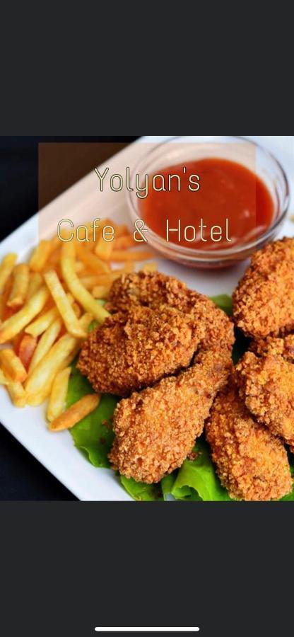 Yolyans Hotel Goris Exteriér fotografie